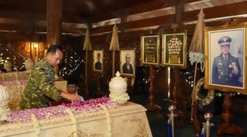 Panglima TNI Ziarah ke Makam Presiden RI Ke-2 dan Panglima Besar Jenderal Soedirman