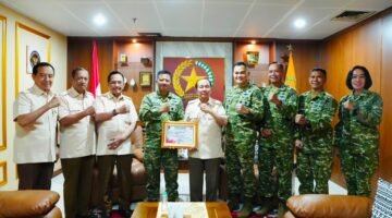 Jelang HUT Ke-81 TNI, Kas Kohanudnas Anjangsana kepada Jenderal (HOR) H.B.L. Mantiri