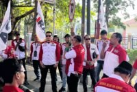 DPD LSM LIRA Kota Batu, saat turun aksi damai mengawal sidang putusan kasus pembunuhan mahasiswi UMM, Faradila Amalia Najwa, di Pengadilan Negeri Malang Kelas IA. (Den)