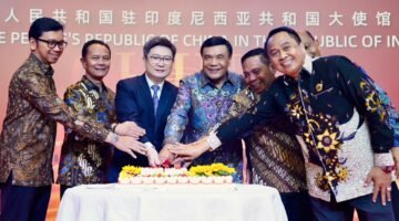 Kasum TNI Bersama Menko Polkam Hadiri Perayaan Hari Nasional ke-77 RRC