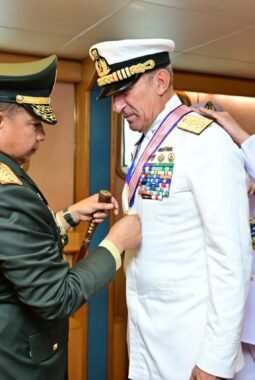 Panglima TNI Resmikan KRI SRIWIJAYA-100, Perkuat Pertahanan Maritim