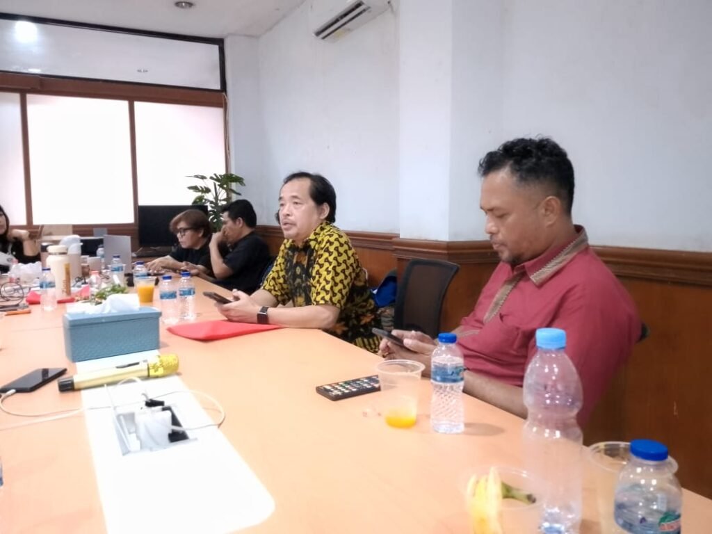 Portal Berita Indonesia dan Dunia Terkini Hari Ini, Update Harian Terbaru, Terlengkap, Tajam, Aktual dan Berimbang. Rumondang M Sitompul Kehadiran Perempuan Kristen Penting Dalam Politik Indonesia - Teropong Rakyat