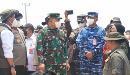 Komandan Lanud Sjamsudin Noor Perkuat Sinergi Penanganan Karhutla Kalsel dalam Rapat Evaluasi - Teropong Rakyat