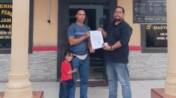 Sari Siregar Resmi Laporkan Sampe Tulus P. manalu ke Polres Labuhanbatu Terkait Dugaan Penipuan dan/atau Penggelapan Mobil