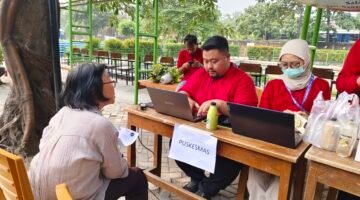 Perkuat Layanan Promotif-Preventif, Puskesmas Kutabumi Gelar Cek Kesehatan Gratis di Gereja Santo Petrus