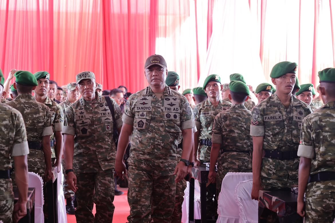 Yonif TP Hadir, Pertahanan dan Pembangunan Berjalan Bersama