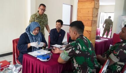 Aksi Kemanusiaan HUT ke-7 Kogabwilhan II: Sinergi Tanpa Batas TNI, Polri, SAR, dan Mahasiswa di Balikpapan - Teropong Rakyat