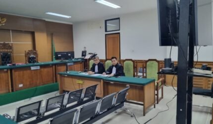 Sidang Jawaban Eksepsi Nana Sutisna (Kades Parakan): Kuasa Hukum Sorot Jawaban JPU, Putusan Sela 17 September 2026 - Teropong Rakyat