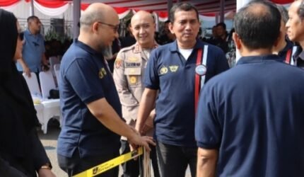 Bea Cukai dan Polres Pelabuhan Tanjung Priok Bersinergi Gelar Bakti Sosial, Ratusan Warga Terima Bantuan Sembako dan Anak-anak Dapat Pemeriksaan Gigi Gratis - Teropong Rakyat