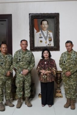 Jelang HUT Ke-81 TNI, Pasahli Panglima TNI Anjangsana kepada Mantan Panglima TNI