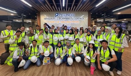 Mengintip Dapur Pelabuhan! Peserta MAGENTA Tur Eksklusif dari Control Room hingga Lapangan IPC TPK - Teropong Rakyat