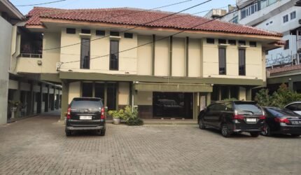 Oknum Pol PP Kota Tangerang Duduga Terima Pungli dari Pemilik Bangunan di Neglasari - Teropong Rakyat
