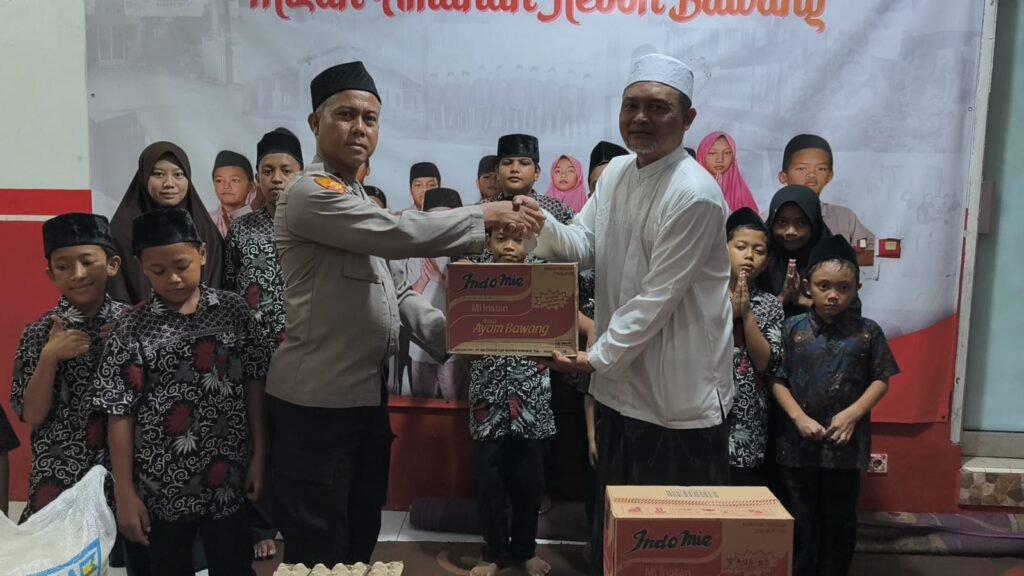 Polres Priok Ulurkan Tangan Untuk Sesama, Bakti Sosial di Panti Asuhan Yatim Piatu - Teropong Rakyat