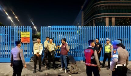 Patroli Cipta Kondisi Polres Pelabuhan Tanjung Priok, Polisi Sasar Sejumlah Objek Vital Antisipasi Gangguan Kamtibmas - Teropong Rakyat