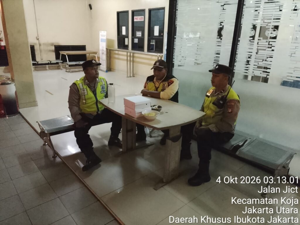 Situasi Kamtibmas di Kawasan JICT Terkendali, Polisi Intensifkan Patroli dan Pengamanan Aktivitas Bongkar Muat - Teropong Rakyat