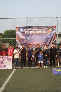 Pererat Persahabatan Antar Suporter, Polres Tangsel Gelar Duta Persahabatan Fun Football