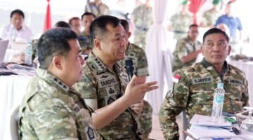 Wapang TNI Bersama Menhan RI Tinjau Kesiapan Yonif TP di Kalimantan Utara
