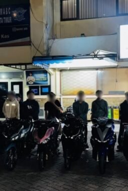Brimob Metro Jaya Amankan 10 Motor dari Lokasi Diduga Balap Liar di Duren Sawit