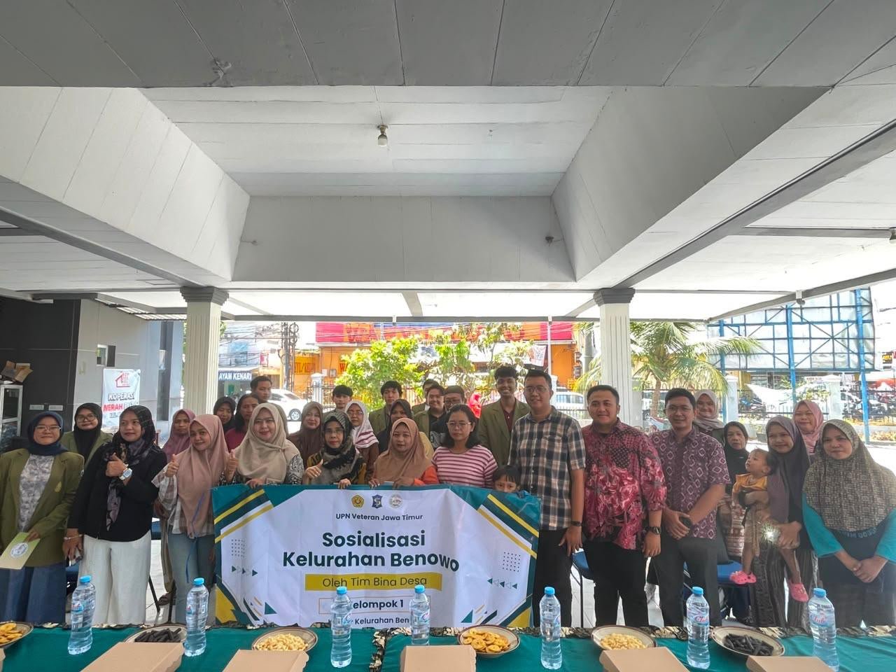 Portal Berita Indonesia dan Dunia Terkini Hari Ini, Update Harian Terbaru, Terlengkap, Tajam, Aktual dan Berimbang. Tim Bina Desa Manajemen FEB UPN “Veteran” Jatim Dorong UMKM Benowo Kelola Usaha Lebih Profesional
