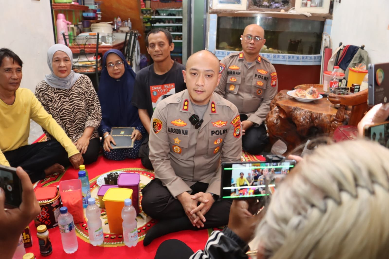 Kapolres Priok Sambangi Rumah ABK Korban Penganiayaan KM. Maulana 23, Berikan Bantuan dan Tegaskan Usut Kasus Hingga TPPO