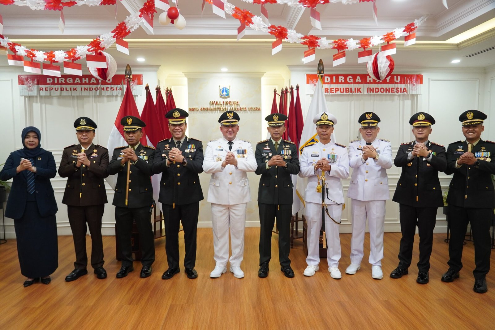 HUT Ke-81 TNI, Kapolres Pelabuhan Tanjung Priok Hadiri Upacara Bersama Forkopimko Plus Jakarta Utara