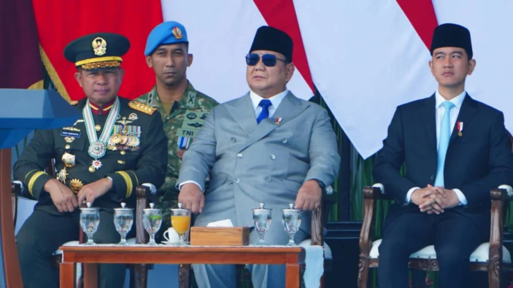 Penuh Khidmat, Panglima TNI Dampingi Presiden Prabowo Pimpin Upacara HUT ke-81 TNI Tahun 2026