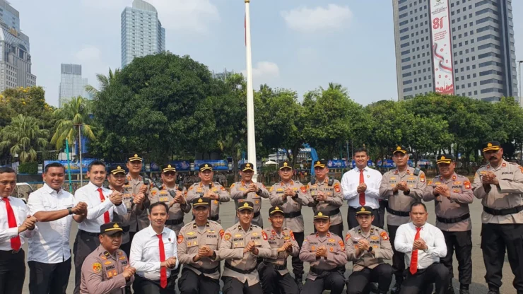 Portal Berita Indonesia dan Dunia Terkini Hari Ini, Update Harian Terbaru, Terlengkap, Tajam, Aktual dan Berimbang. Kapolda Metro Jaya Ajak Seluruh Personel Wujudkan Semangat “Polisi Bersama Masyarakat”