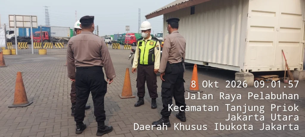 Patroli Dialogis Polsubsektor Inggom Perkuat Kamtibmas di Kawasan Pelabuhan - Teropong Rakyat