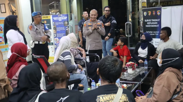 Portal Berita Indonesia dan Dunia Terkini Hari Ini, Update Harian Terbaru, Terlengkap, Tajam, Aktual dan Berimbang. Polres Priok Berikan Trauma Healing ke 4 ABK Korban Penganiayaan KM Maulana 23