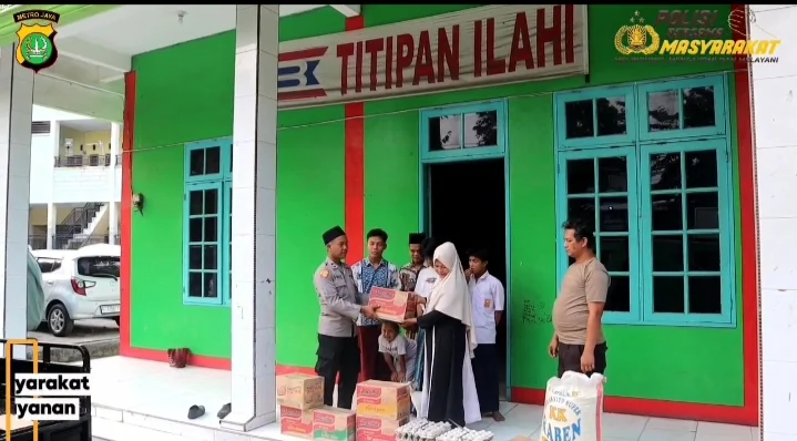 Portal Berita Indonesia dan Dunia Terkini Hari Ini, Update Harian Terbaru, Terlengkap, Tajam, Aktual dan Berimbang. Sedekah Hari Jumat, Untuk Sesama Panti Asuhan Yatim Piatu Titipan Ilahi