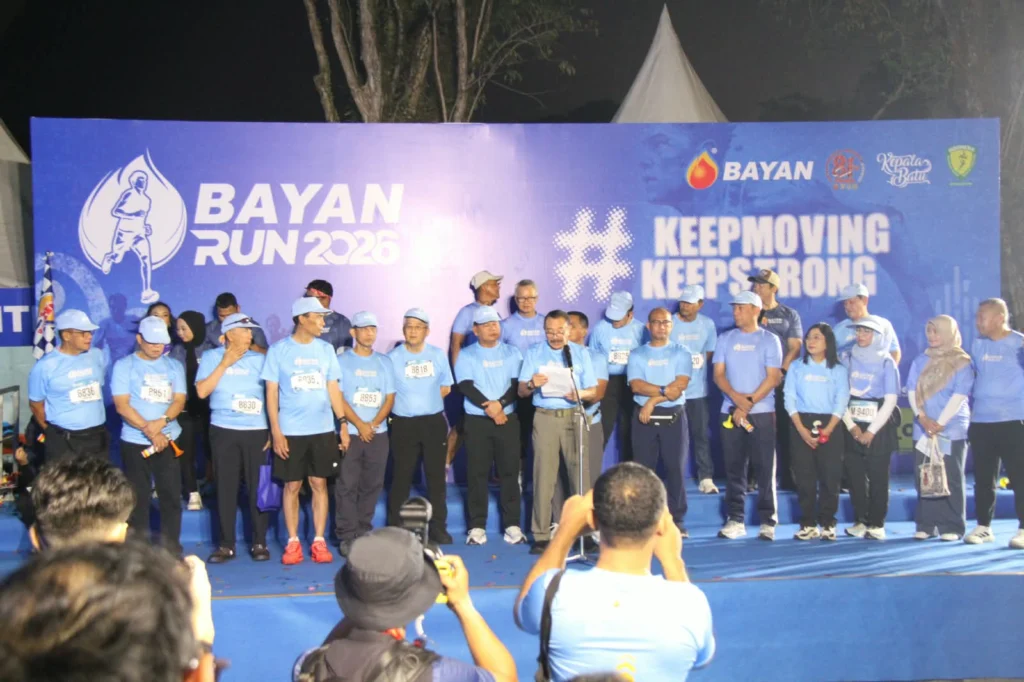 Portal Berita Indonesia dan Dunia Terkini Hari Ini, Update Harian Terbaru, Terlengkap, Tajam, Aktual dan Berimbang. Hadiri Bayan Run 2026, Marsdya TNI Muzafar Gaungkan Semangat Olahraga dan Kebersamaan di Kaltim - Teropong Rakyat