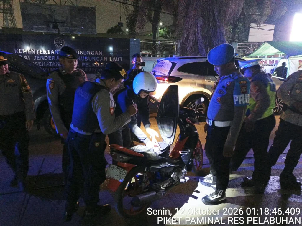 Polres Pelabuhan Tanjung Priok Gelar Patroli Cipta Kondisi Strongpoint, Antisipasi Cegah Gangguan Kamtibmas - Teropong Rakyat