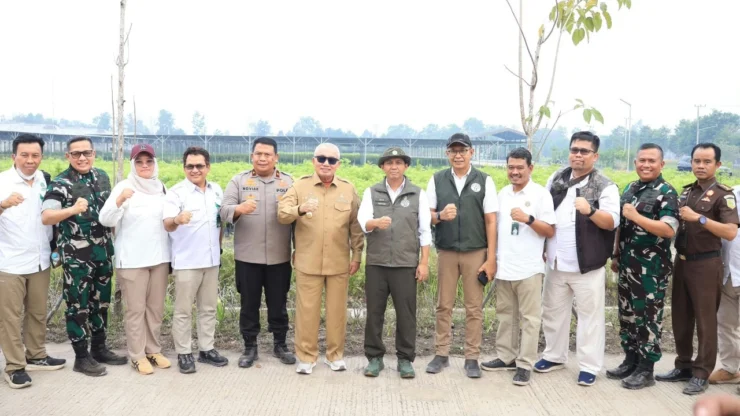 Danlanud Sjamsudin Noor Dampingi Menhut RI Tinjau Hutan Lindung Liang Anggang, Perkuat Sinergi Penanganan Karhutla