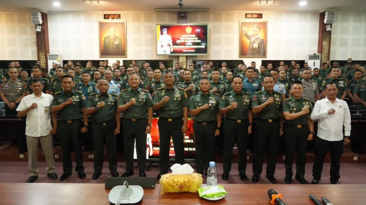 Portal Berita Indonesia dan Dunia Terkini Hari Ini, Update Harian Terbaru, Terlengkap, Tajam, Aktual dan Berimbang. Wapang TNI Tekankan Nilai Kepemimpinan kepada Pasis Dikreg ke-68 Seskoad