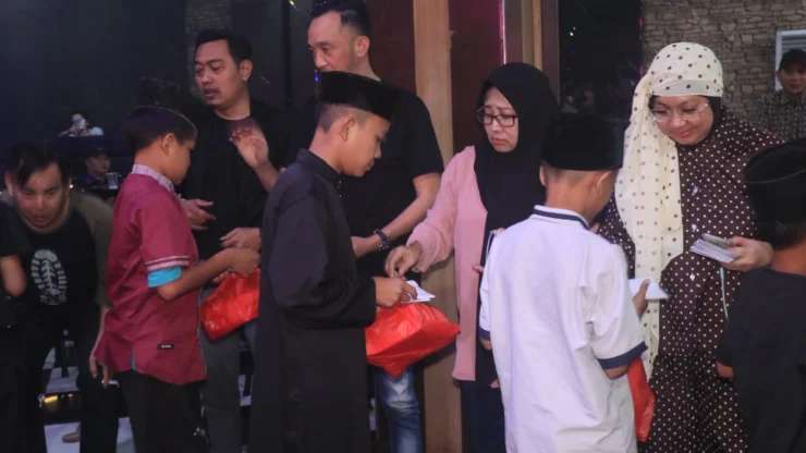 HUT ke-9, Trenz Executive Club Berbagi Berkah Santuni 50 Anak Yatim Piatu