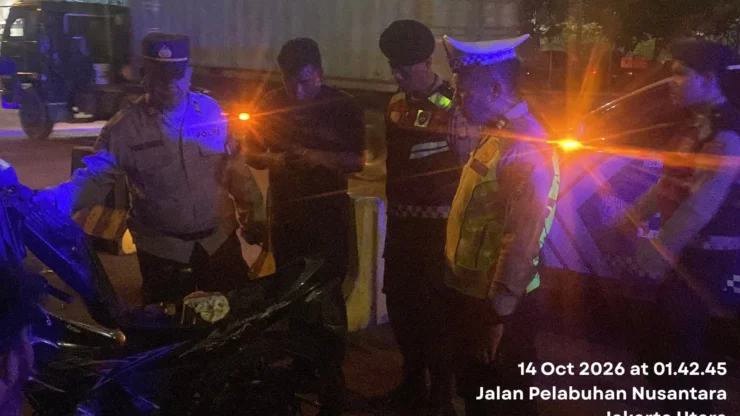 Portal Berita Indonesia dan Dunia Terkini Hari Ini, Update Harian Terbaru, Terlengkap, Tajam, Aktual dan Berimbang. Polres Pelabuhan Tanjung Priok Gelar Patroli Cipta Kondisi dan Strongpoint, Antisipasi Gangguan Kamtibmas pada Dini Hari