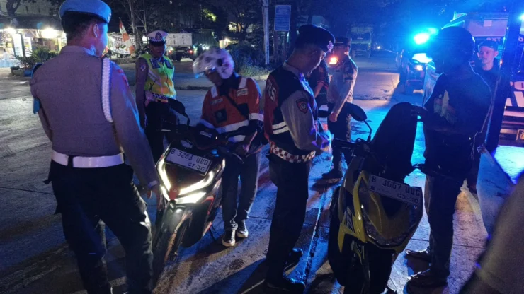 Polres Pelabuhan Tanjung Priok Gelar Patroli Cipta Kondisi dan Strongpoint, Pastikan Kamtibmas Tetap Aman dan Kondusif