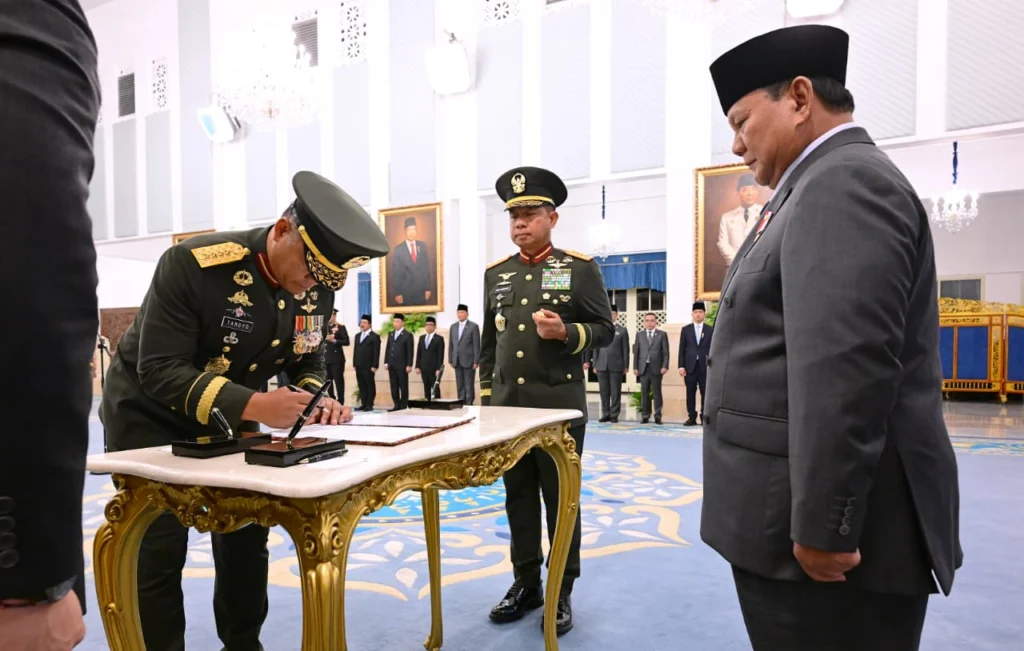 Rotasi Jabatan Strategis TNI, Dua Jenderal TNI Emban Amanah Baru - Teropong Rakyat