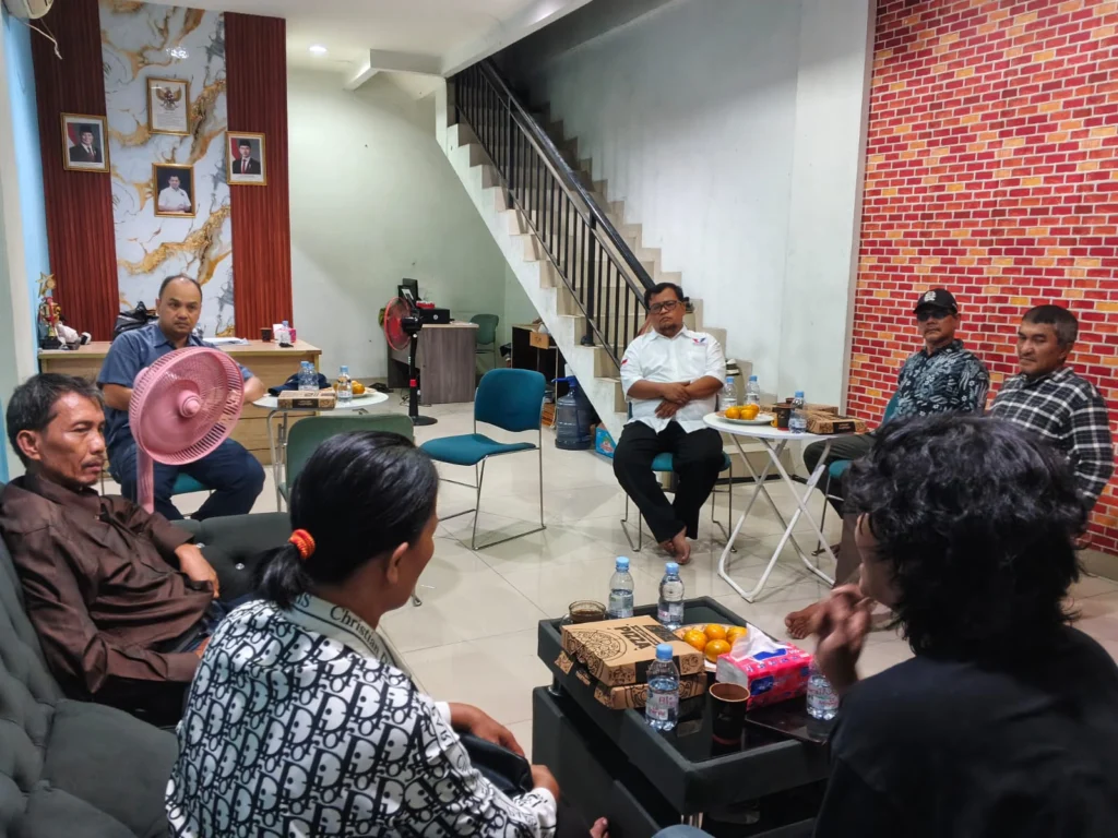 Portal Berita Indonesia dan Dunia Terkini Hari Ini, Update Harian Terbaru, Terlengkap, Tajam, Aktual dan Berimbang. Perindo Kota Tangerang Berbenah, Kader Tak Aktif Terancam Diganti - Teropong Rakyat