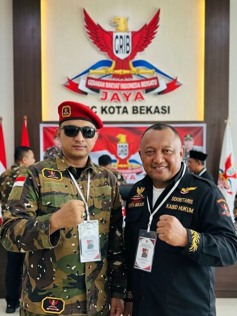 Portal Berita Indonesia dan Dunia Terkini Hari Ini, Update Harian Terbaru, Terlengkap, Tajam, Aktual dan Berimbang. DPC GRIB Jaya Kota Bekasi Buka Suara: Narasi Pungli Adalah Fitnah, Marwah Organisasi Akan Kita Bela! - Teropong Rakyat