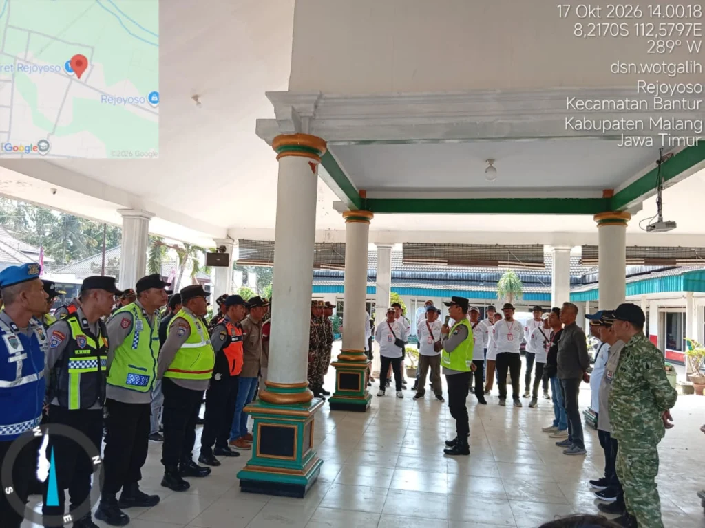 Portal Berita Indonesia dan Dunia Terkini Hari Ini, Update Harian Terbaru, Terlengkap, Tajam, Aktual dan Berimbang. Koramil 12 Bantur Bersama Polri dan Elemen Masyarakat Siagakan Pengamanan Carnival Pesona Rejoyoso Vol. 2 - Teropong Rakyat