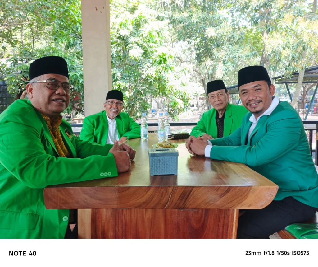 Resmi Dilantik sebagai Ketua DPC PPP Kabupaten Bekasi, Sarif Marhaendi Targetkan 8 Kursi DPRD. - Teropong Rakyat