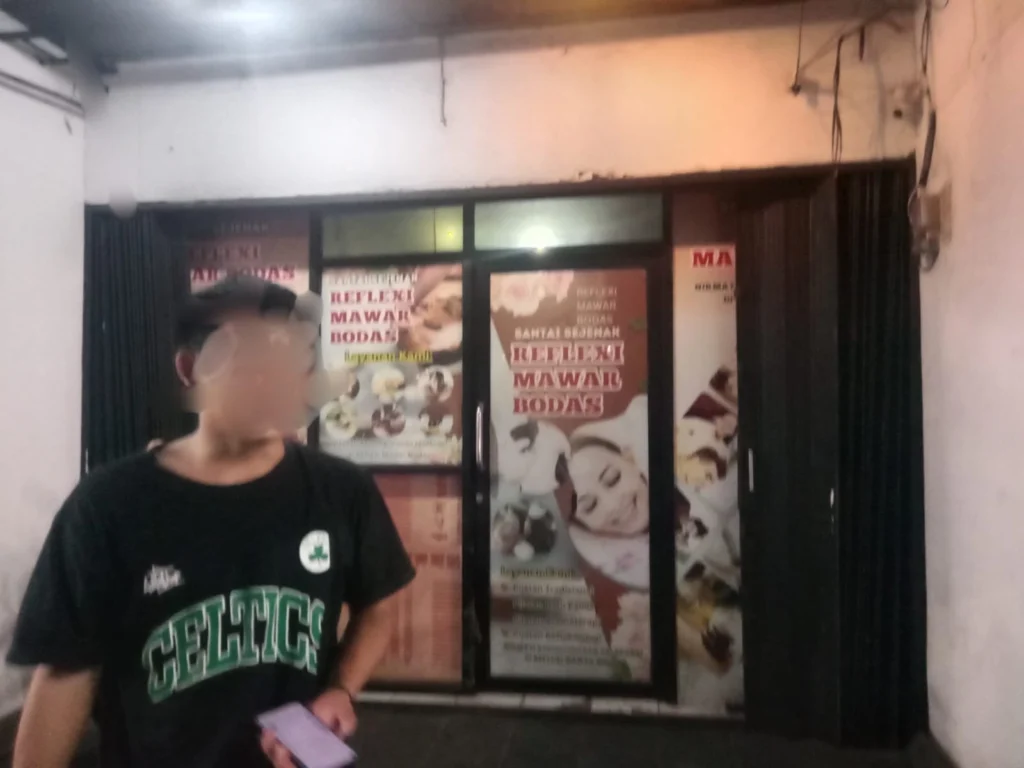 Panti Pijat Esek-Esek di Kotabumi Dibekingi Oknum Jaksa? APH Pasar Kemis Diduga Tutup Mata! - Teropong Rakyat