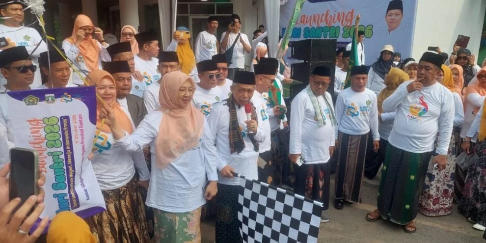 Kamenag Banten Luncurkan Hari Santri Diikuti 2.500 Peserta Jalan Sarungan - Teropong Rakyat