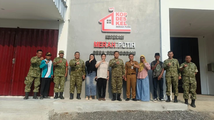 Portal Berita Indonesia dan Dunia Terkini Hari Ini, Update Harian Terbaru, Terlengkap, Tajam, Aktual dan Berimbang. Koramil Bantur Kawal Verifikasi KDKMP, Tiga Koperasi Desa Jadi Sasaran Peninjauan Tim TNI