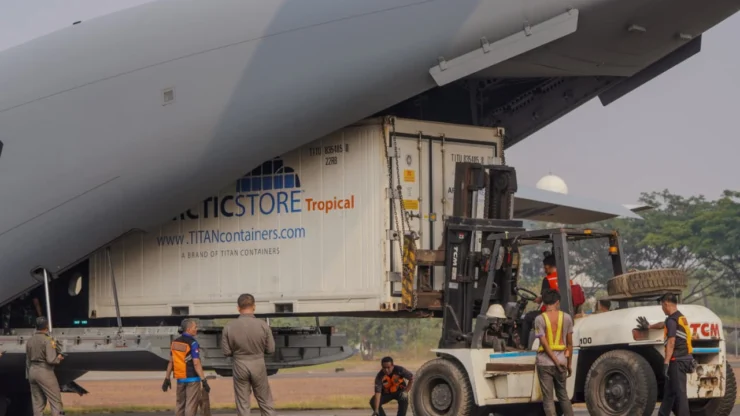 TNI Lanjutkan Operasi Modifikasi Cuaca untuk Menanggulangi Karhutla di Dua Wilayah