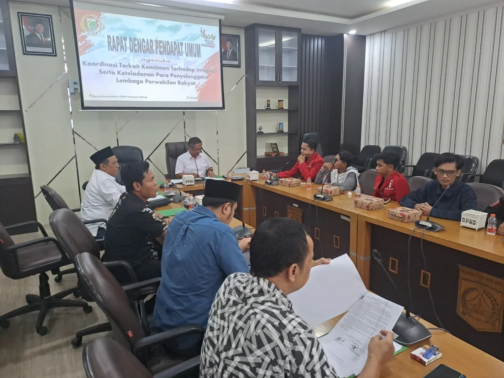 GMNI Dorong Realisasi Tes Urine 50 Orang di DPRD Kabupaten Malang - Teropong Rakyat