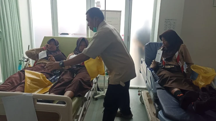 103 Siswa SMPN 2 Cisarua Bogor Diduga Keracunan MBG, Bupati Pastikan Penanganan Medis