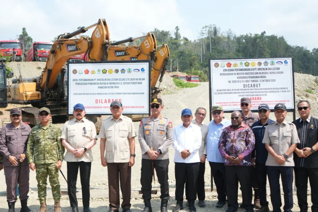 Menhan Tegaskan Sinergi 12 Kementerian/Lembaga, Satgas PKH Tertibkan Tambang PT Kristalin Ekalestari di Nabire - Teropong Rakyat