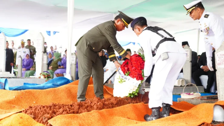 Panglima TNI Pimpin Upacara Pemakaman Alm. Laksamana TNI (Purn) Widodo A. S.